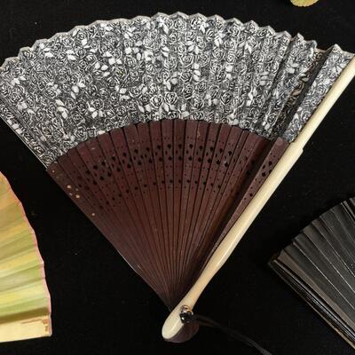 A Lot of Six Vintage Folding Japanese Hand Fans