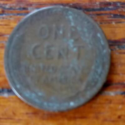 LOT 28  1924-S LINCOLN CENT