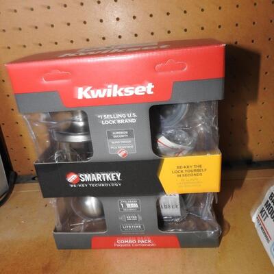 Kwikset Smartkey Doorknob set