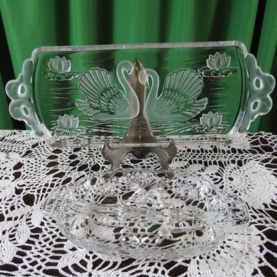 Swan tray