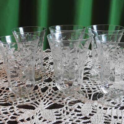 Footed juice glass