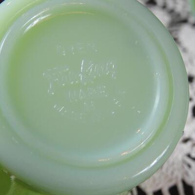 Fire king jadeite serving bowl/coffee cups