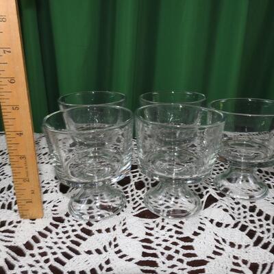 Dessert cups