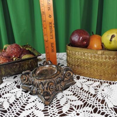 Variety of Home Decor Items