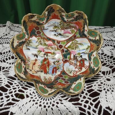 Footed bowl and trinket boxes