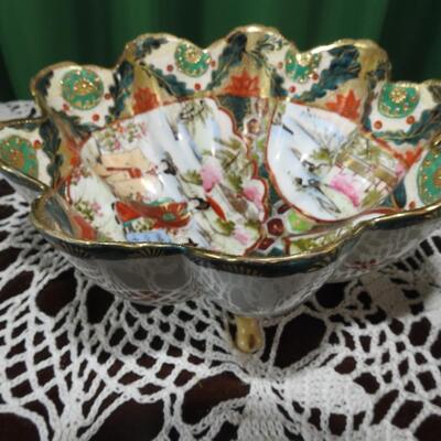 Footed bowl and trinket boxes
