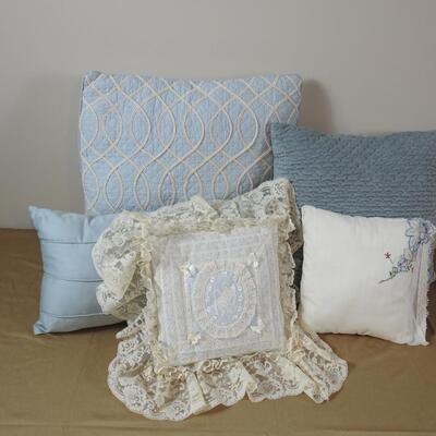 Decorative pillows
