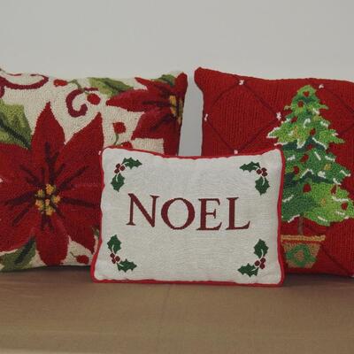 Holiday pillows