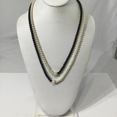 Fashion beaded necklace