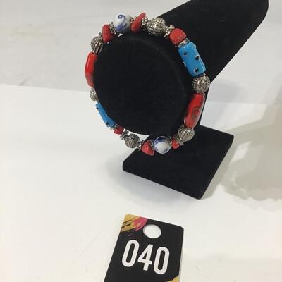 Glass beaded bracelet