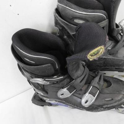 Rollerblade US Men 9 Size, Faded Purple Color, Scratched Up but Smooth Wheels