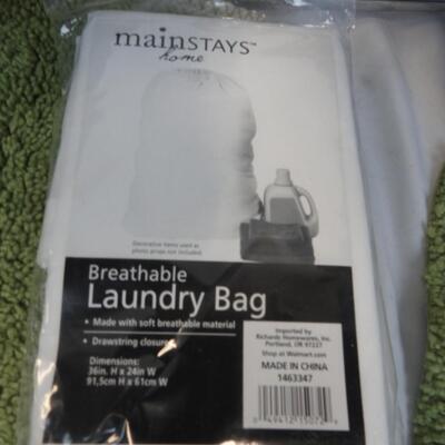 Bathroom DÃ©cor: Trash Can, Shower Curtain, Frame, Borax, Mats and Toilet Cover