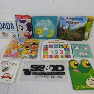 10 Children's Books: Board Books, Clever Creatures, Dada, I'm Frog