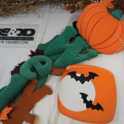 5 pc Fall Decor: Pumpkin Welcome Sign, Orange Lights, Fall Garland