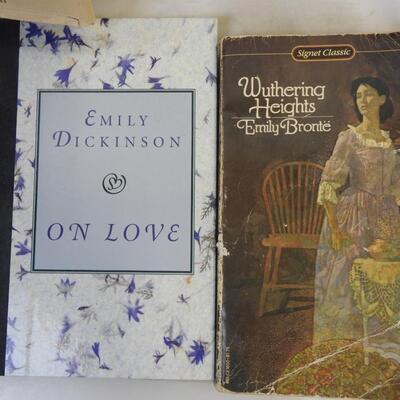 7 Vintage Books: Charlotte Bronte, Emily Bronte, Jane Austen, Emily Dickinson