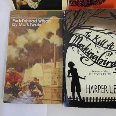 8 Books, Classics, Lord of the Flies, Alice's Adventures in Wonderland