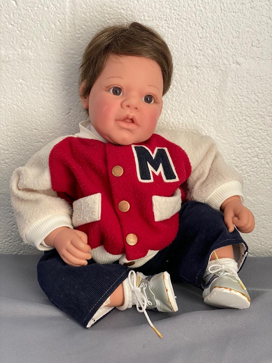 Lee Middleton Original Dolls by Reva "I Wanna Play…Football" |  EstateSales.org