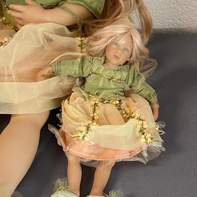 Annette Himstedt, "Himmelschlusselchen " Doll w/ Kleine Hummel