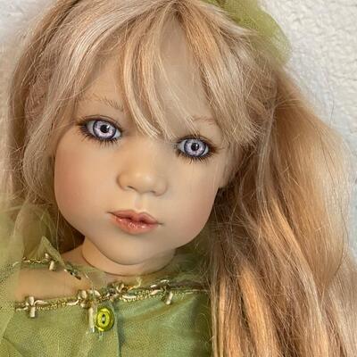 Annette Himstedt, "Himmelschlusselchen " Doll w/ Kleine Hummel