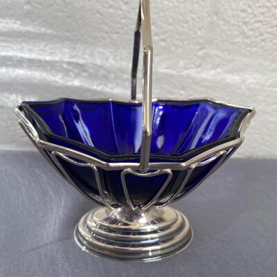 Vintage Reed & Barton Silver Plate Candy Basket