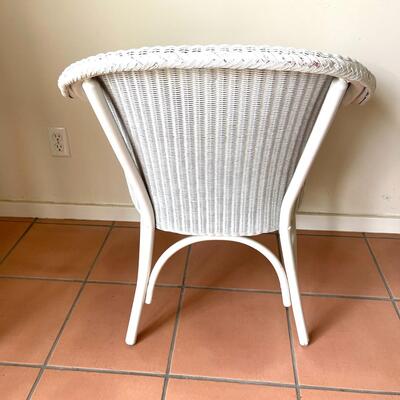 Lot 23 Wicker Chair Old Fashioned Wing Arms w/Seat Cushion