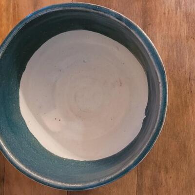 Lot 20: Vintage Signed White & Blue Pottery Bowl