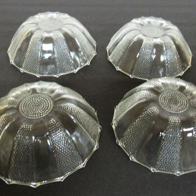 4 Vintage Jeanette Glass Dew Drop Pattern Small Bowls