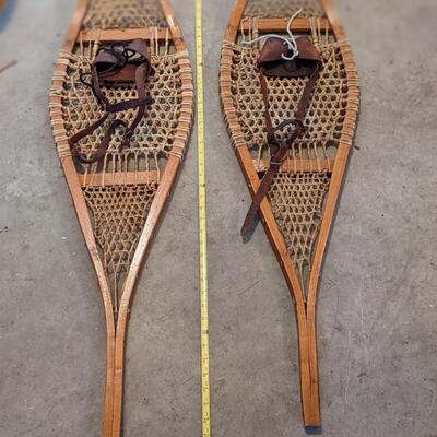Another Pair of Great Snowshoes (1 white lace)