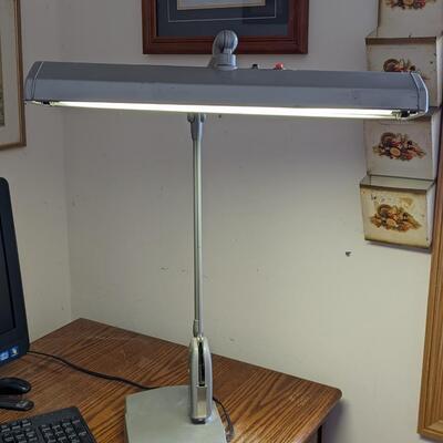 Dazor Floating Fixture Model 2324 Exc Condition