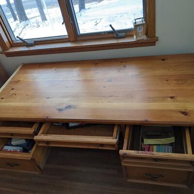 Well Made Pine Desk, 30x64x30