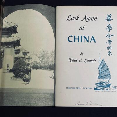 â€œLook Again at Chinaâ€  pamphlet by Willis Lamont w vintage photography