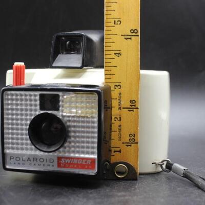 Vintage Polaroid Land Camera Swinger Model 20