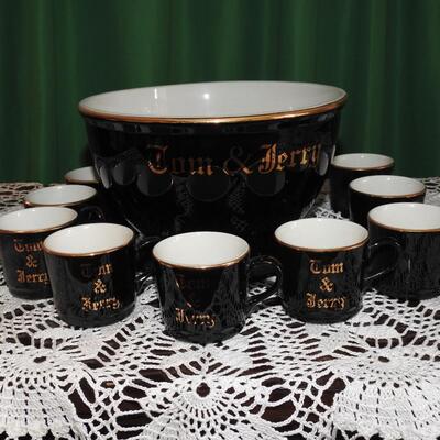 Tom and Jerry punch bowl set