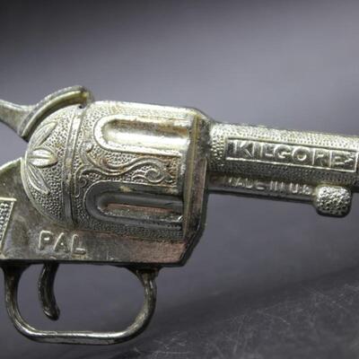 Vintage Kilgore Pal Small Toy Cowboy Revolver Pistol