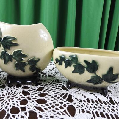 Vintage royal Copley ivy planters