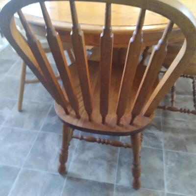 LOT 67   OAK PEDESTAL TABLE & CHAIRS