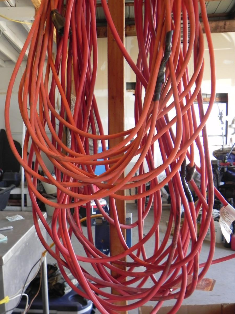 LOT 20 EXTENSION CORDS