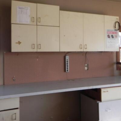 LOT 110 CABINETS AND BENCH