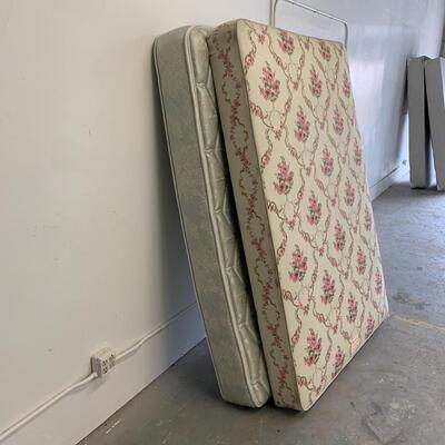 *JUST ADDED* Twin Size Spring Mattress & Box Spring