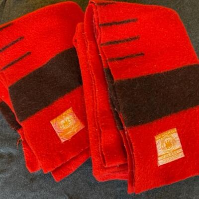 Lot 102 Pair 2 Vintage Hudson Bay Wool Red Point Blankets