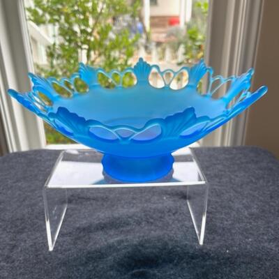 Lot 118 Blue Art Glass Bowl Ombre Satin Finish Lace Edge