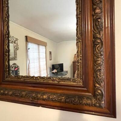Lot 136 Wood Framed Wall Mirror Guilt Accent