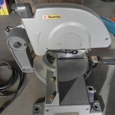 LOT 35 MAKITA MITER SAW