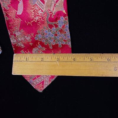 Vintage Asian Manâ€™s Silk Neck Tie