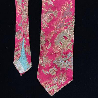 Vintage Asian Manâ€™s Silk Neck Tie
