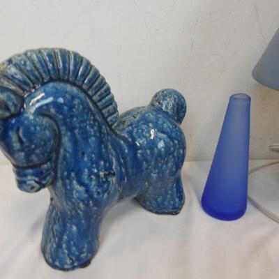 5 pc Home Decor: Blue Horse and Bird Statue, White Lamp, 2 Vases