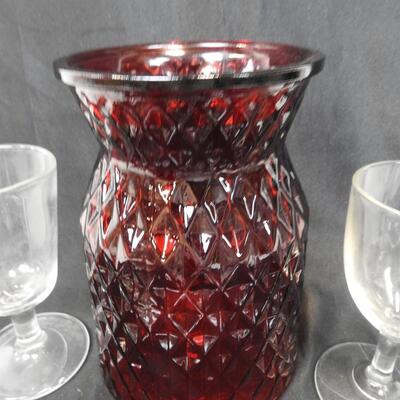 7 Wine Glasses, Red Glass Jar with Handle, Red Flower Vase