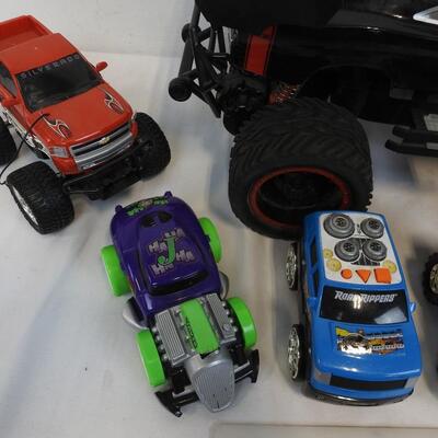 9  pc Toy Cars. Metal Police Truck, 1 R/C. Road Rippers, Silverado