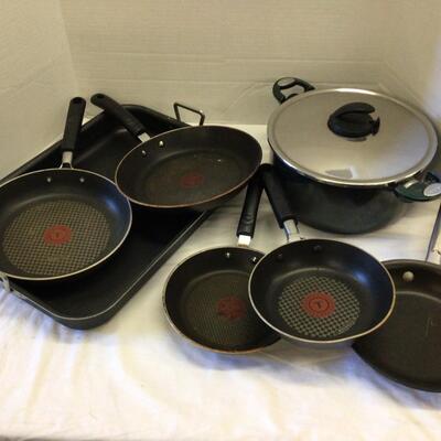 F506 T-Fal Pots and Pan Lot