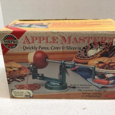 F517 Apple Master Peeler